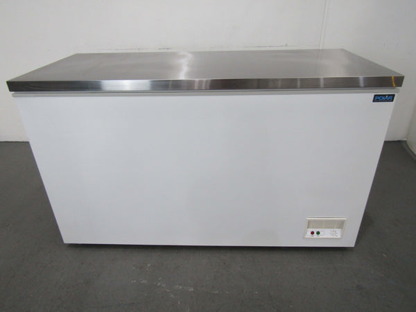 Polar CE212-A Chest Freezer (2)