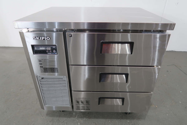 Skipio SUF9-3D-3 Undercounter Freezer (3)