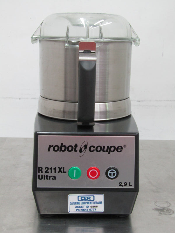 ROBOT COUPE - R211XL (1)