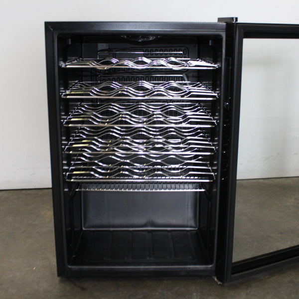 Polar CE204-A Wine Fridge (4)
