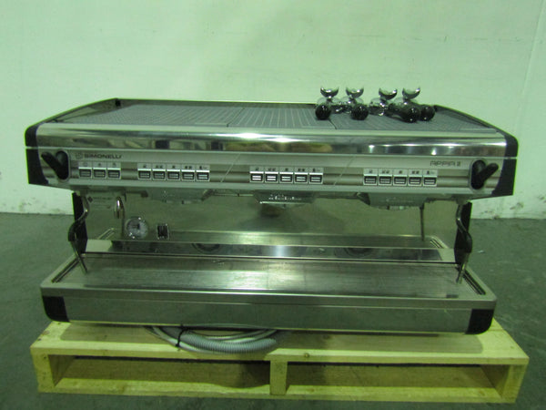 NuovaSimonelli APPIAII 3Grp Coffee Machi (1)