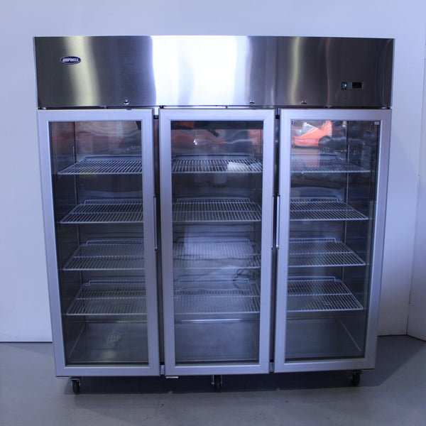 Quipwell TGA15 Upright Fridge (3)