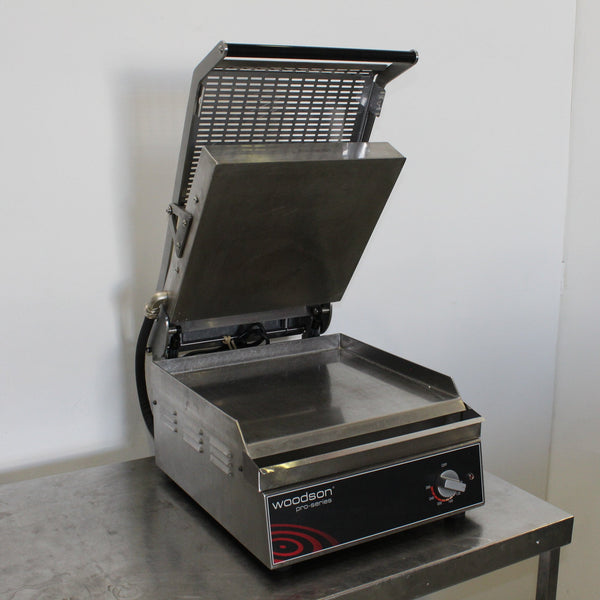 Woodson W.GPC350 Contact Grill (4)