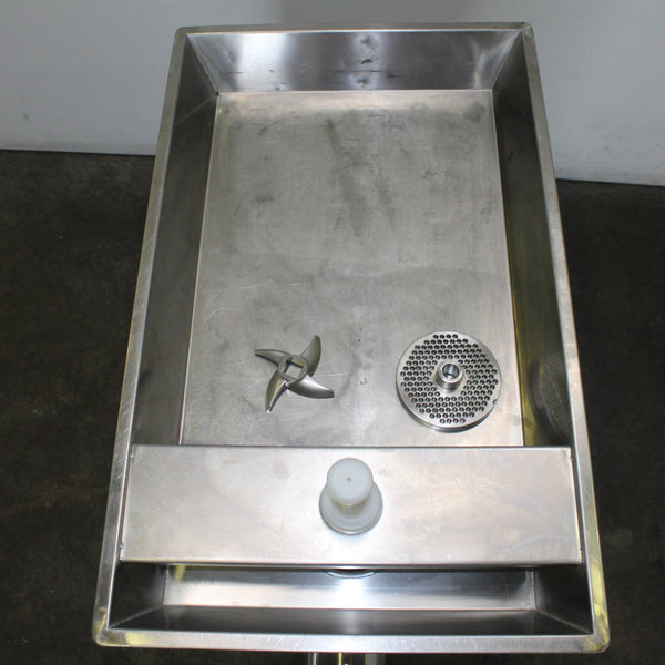 FED TC42 Floor Standing Meat Mincer (4)