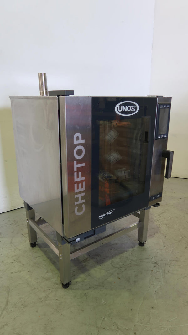 Unox XEVC-0511-E1R 5 Tray Combi Oven (2)