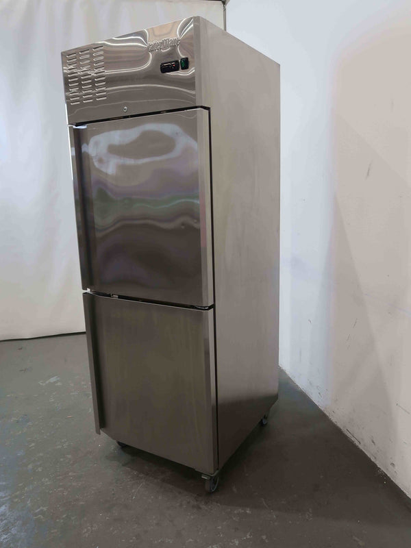 Caterware L700R2A Upright Fridge (3)