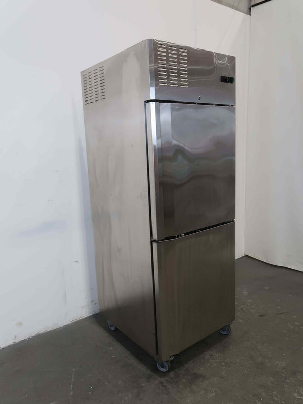 Caterware L700R2A Upright Fridge (4)
