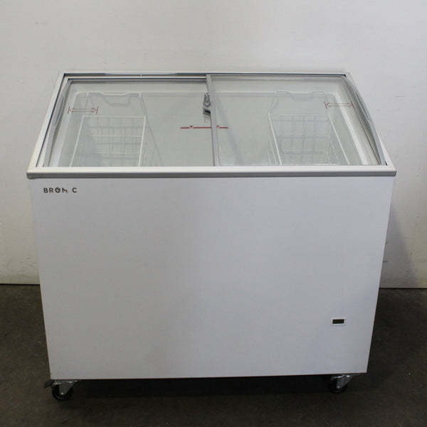 Bromic CF0300ATCG Chest Freezer (3)