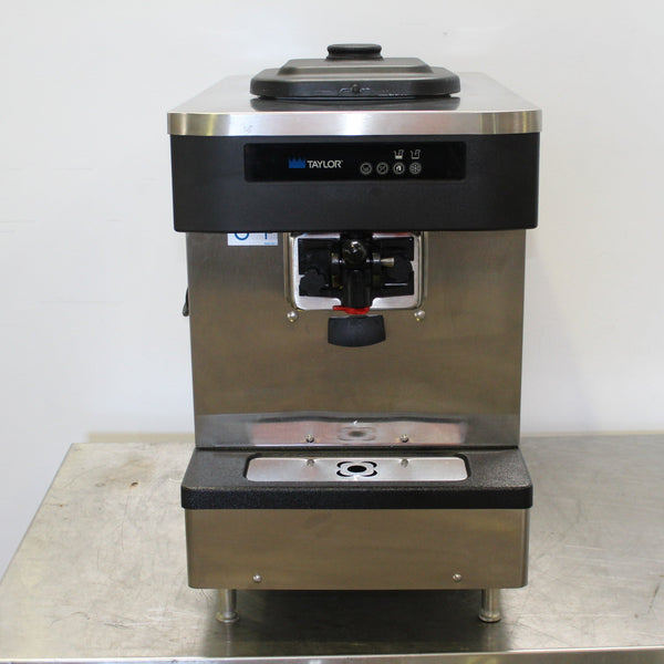 Taylor C152-40 C/Top Ice Cream Machine (3)