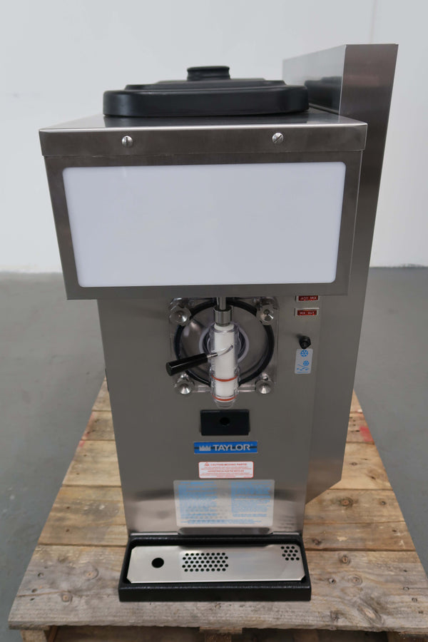 Taylor 428 Frozen Drink Machine (2)
