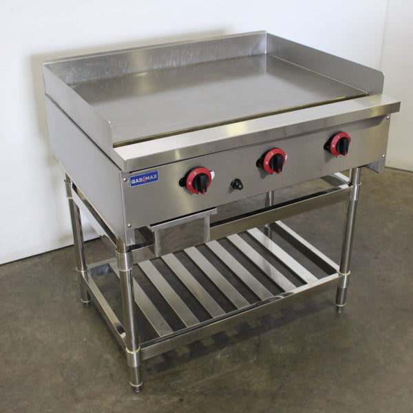 Gasmax RGT-36 3 Burner Griddle (2)