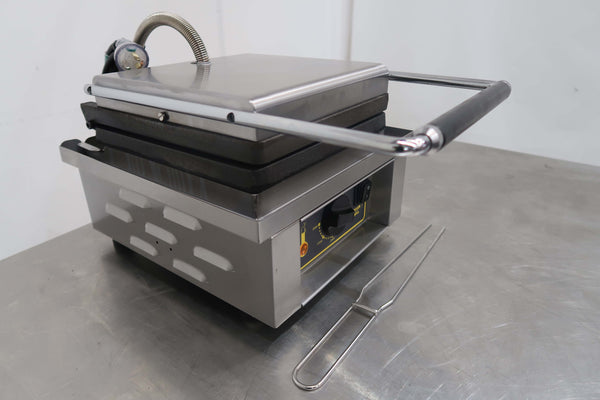 Roller Grill GES 20 Waffle Machine (4)