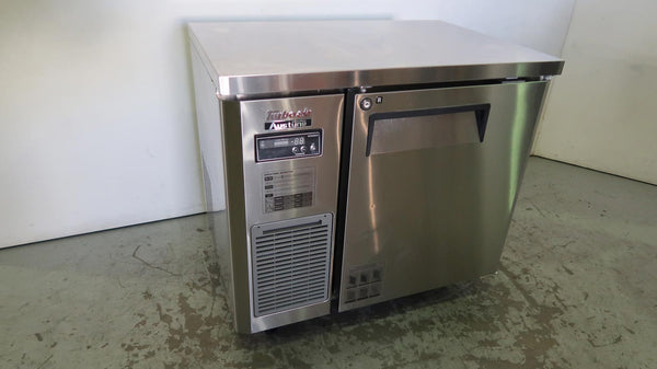 Turbo Air KUR9-1 Undercounter Fridge (2)