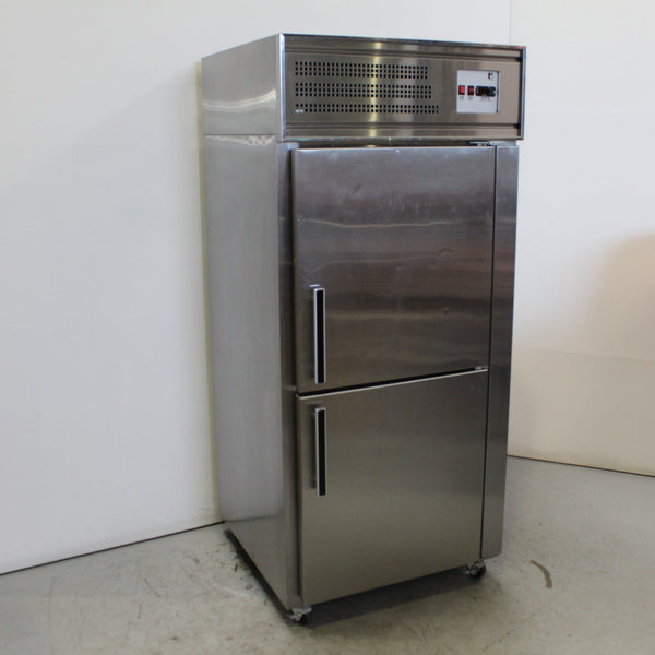 Artisan M1743 Blast Freezer (2)