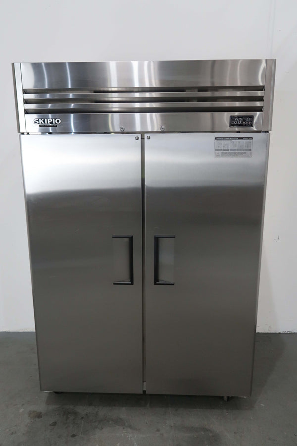 Skipio SFT45-2 2 Door Upright Freezer (3)