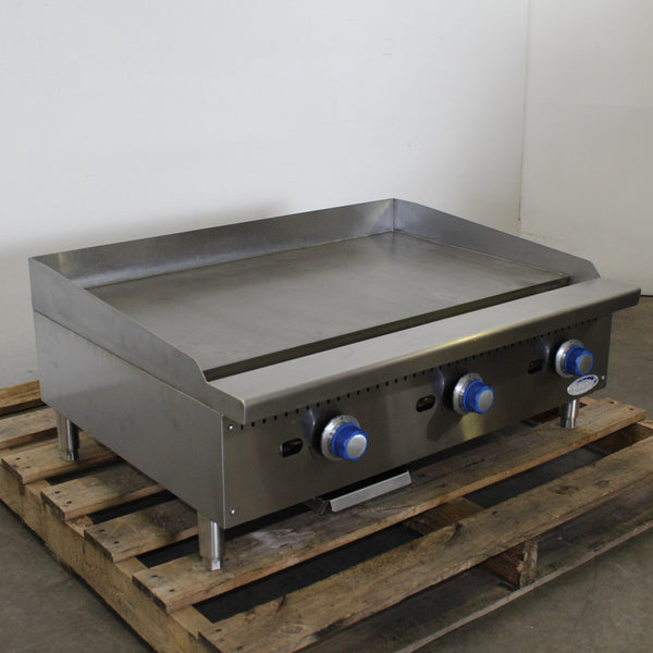 Cookrite ATMG-36 3 Burner C/Top Griddle (2)