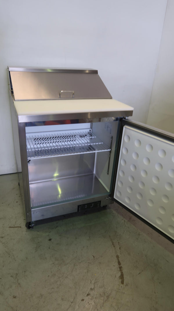 FED TSSU29 Sandwich Prep Bench (4)