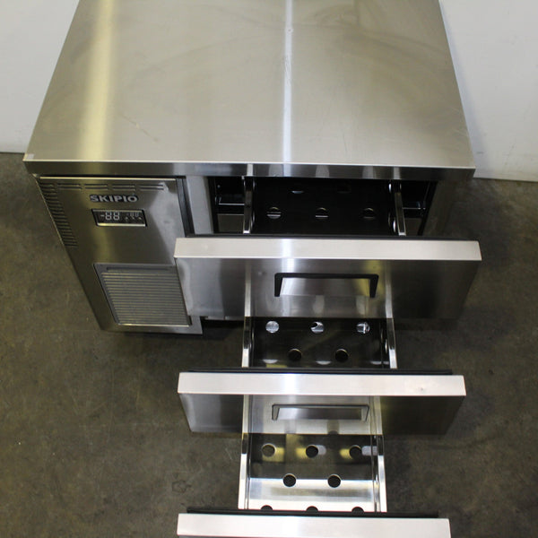 Skipio SUR9-3D-3 Underbench Draw Fridge (4)