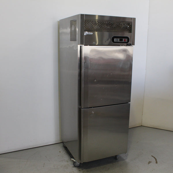 Saltas EUS1738 Upright Fridge (2)