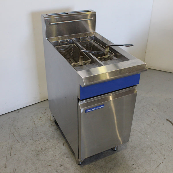 Blue Seal GT46 Split Pan Fryer (2)