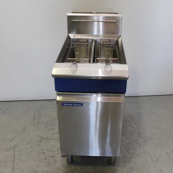 Blue Seal GT46 Split Pan Fryer (3)