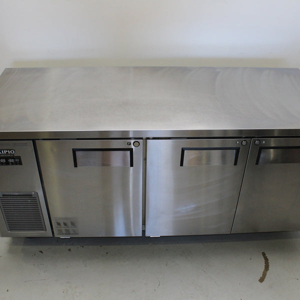 Skipio SURF18-3 U/C Fridge/Freezer (4)
