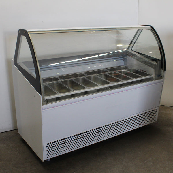 ISA BERMUDA Gelato Display (2)