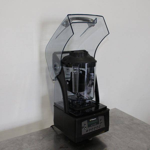 Vitamix The Quiet One In Counter Blender (4)
