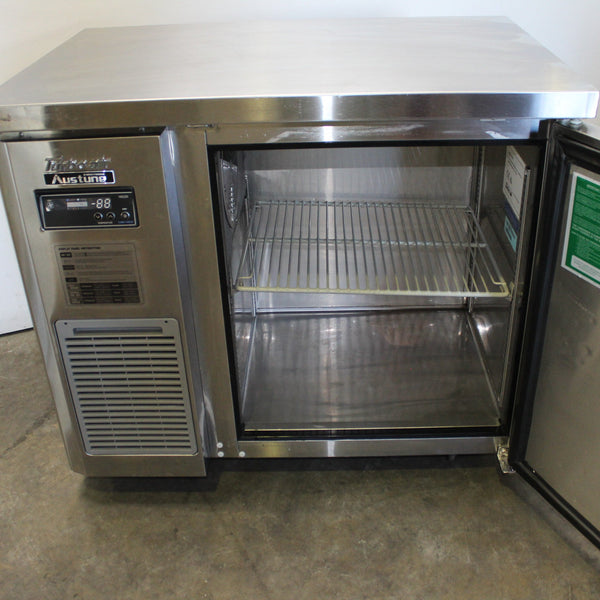 Austune KUF9-1 Undercounter Freezer (4)