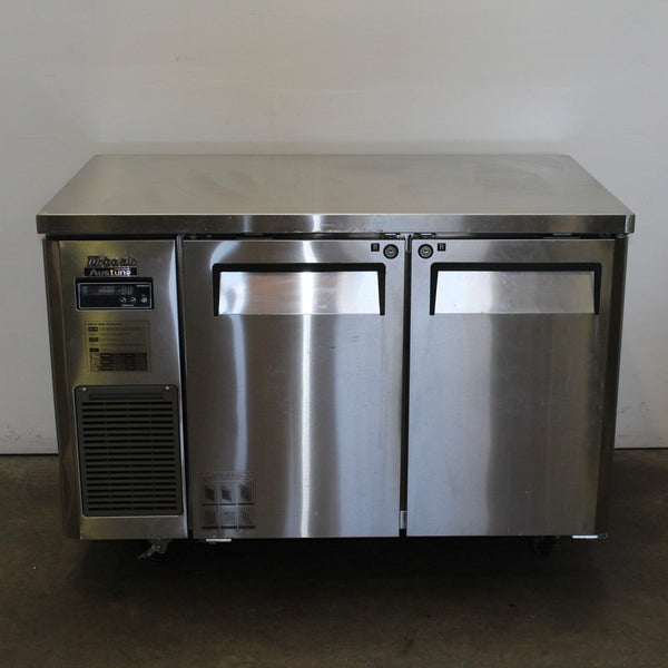 Turbo Air KUR12-2 Undercounter Fridge (3)