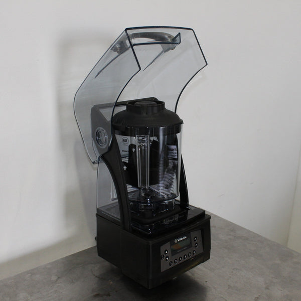 Vitamix The Quiet One In Counter Blender (4)