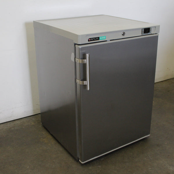 Anvil FBC0200 1 Solid Door Bar Fridge (2)