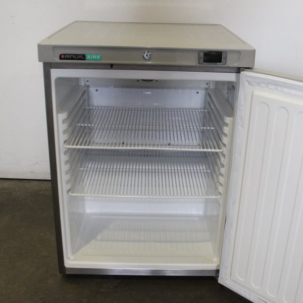 Anvil FBC0200 1 Solid Door Bar Fridge (4)