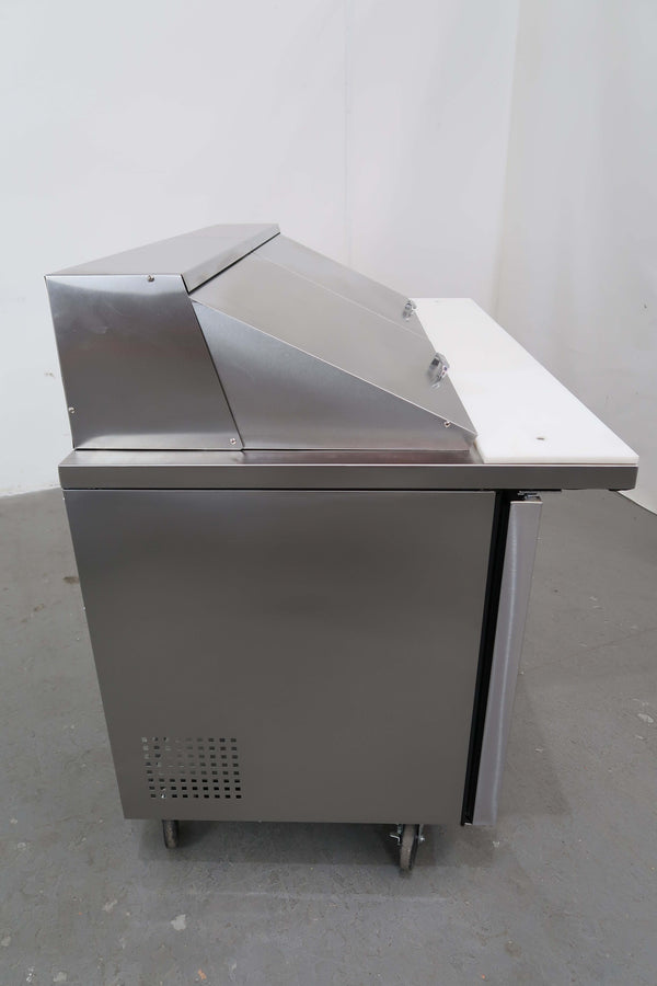 True TSSU-60-24M-B-ST Pizza Prep Bench (4)