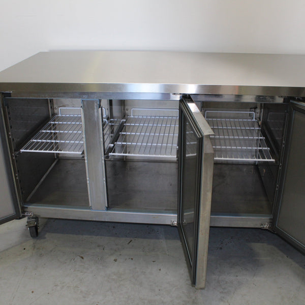 FED GN3100TN Undercounter Fridge (4)