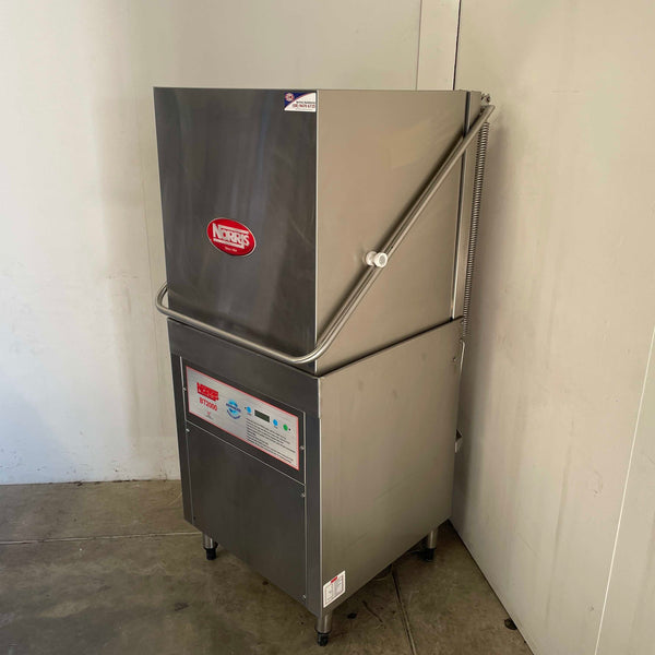 Norris BT2000 Pass Through Dishwasher (3)