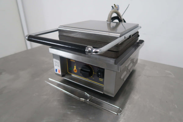 Roller Grill GES 20 Waffle Machine (2)