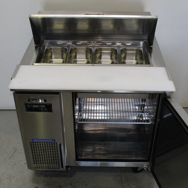 Austune KHR9-1 Sandwich Prep Bench (4)