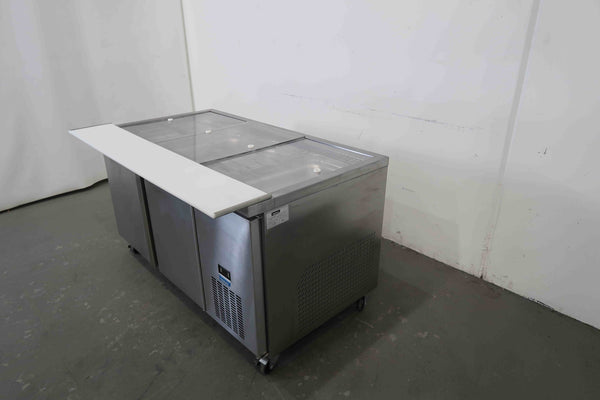 Topaz HTN2BASDSS - Sandwich Prep Bench (3)