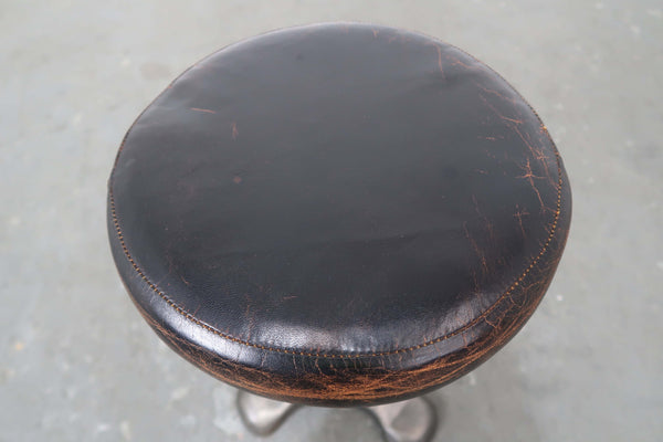 Singer Stool x 18 (5)