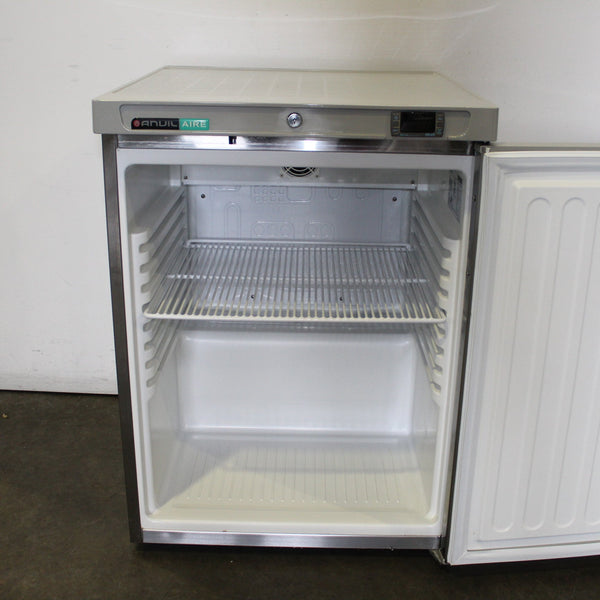 Anvil FBC0200 1 Solid Door Bar Fridge (4)