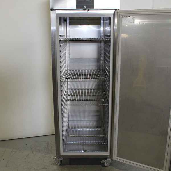 Liebherr GGPv 6570 Upright Freezer (4)