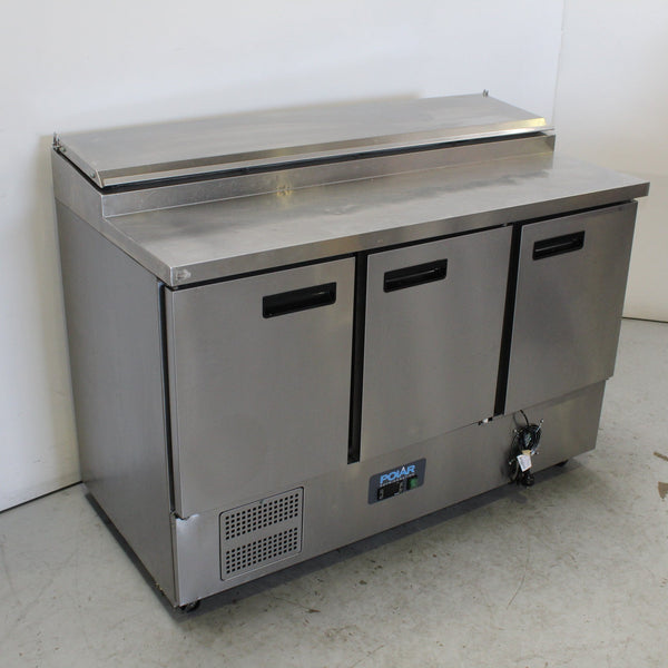 Polar G605-A Sandwich Prep Bench (2)