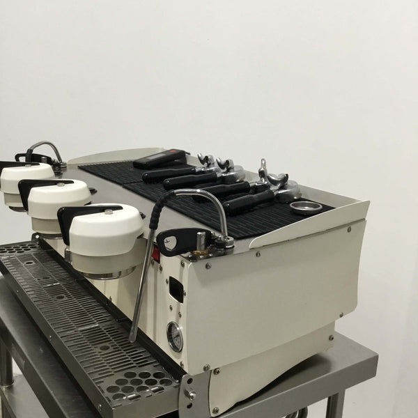 Synesso S300 3 Group Coffee Machine (3)