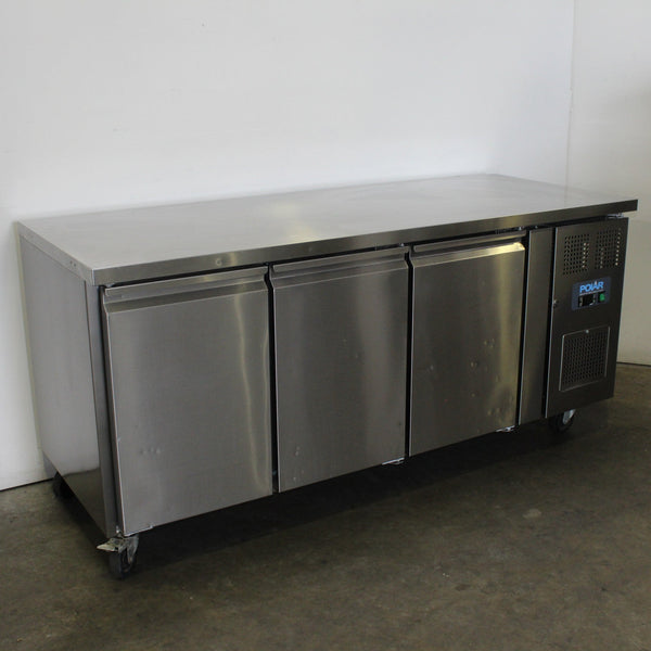 Polar G597-A Undercounter Fridge (2)