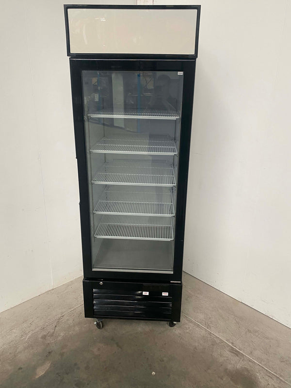 Novachill SM600GF Upright Fridge (2)