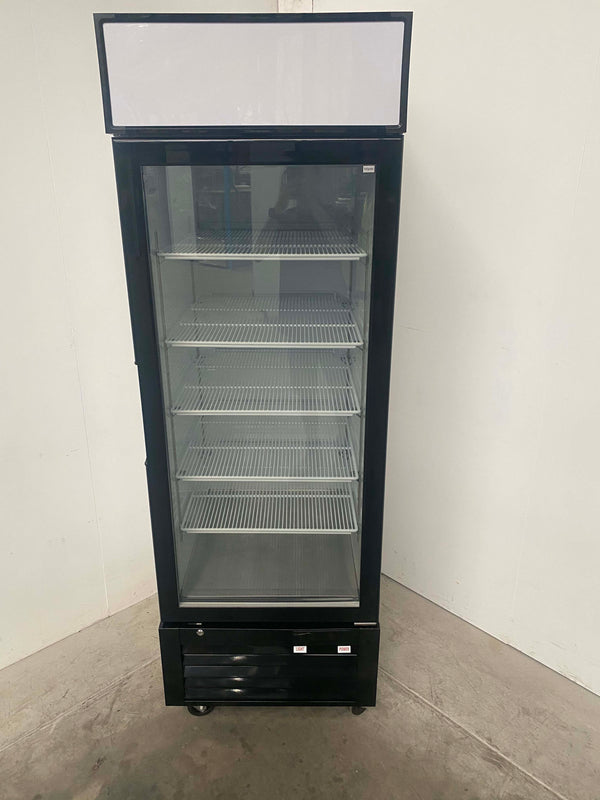Novachill SM600GF Upright Fridge (2)