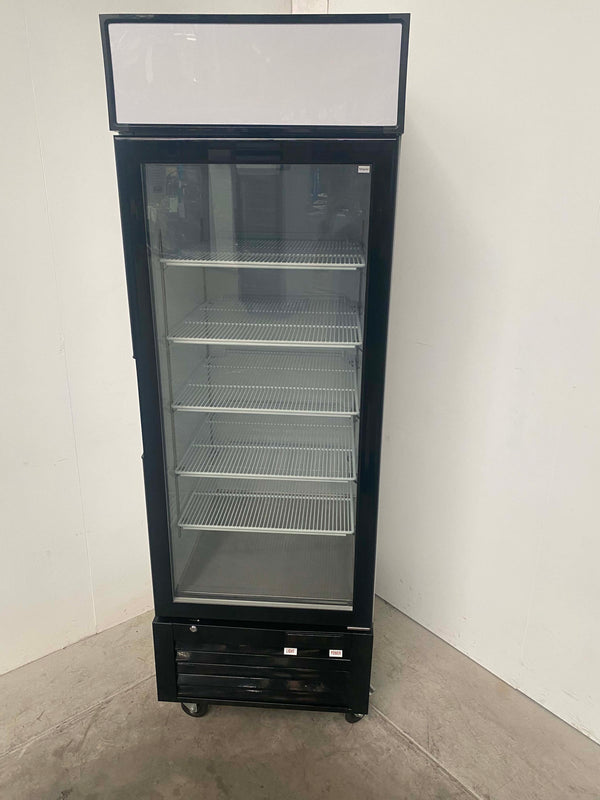 Novachill SM600GF Upright Fridge (2)