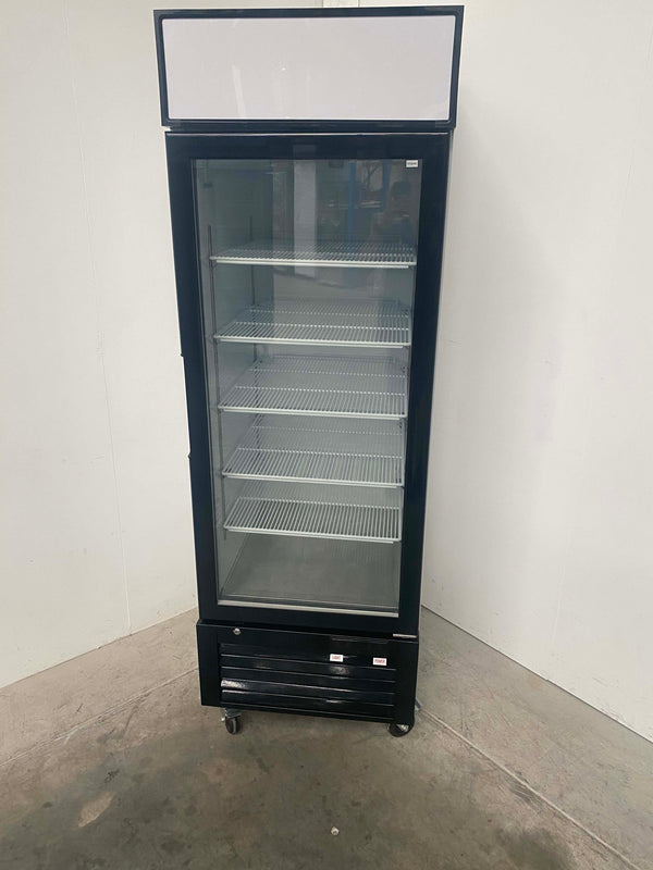 Novachill SM600GF Upright Fridge (2)