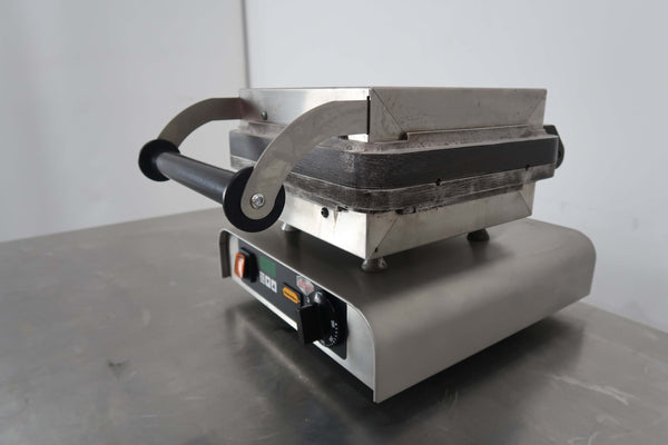 NEUMARKER 12-40718DT Jaffle Iron Toaster (2)